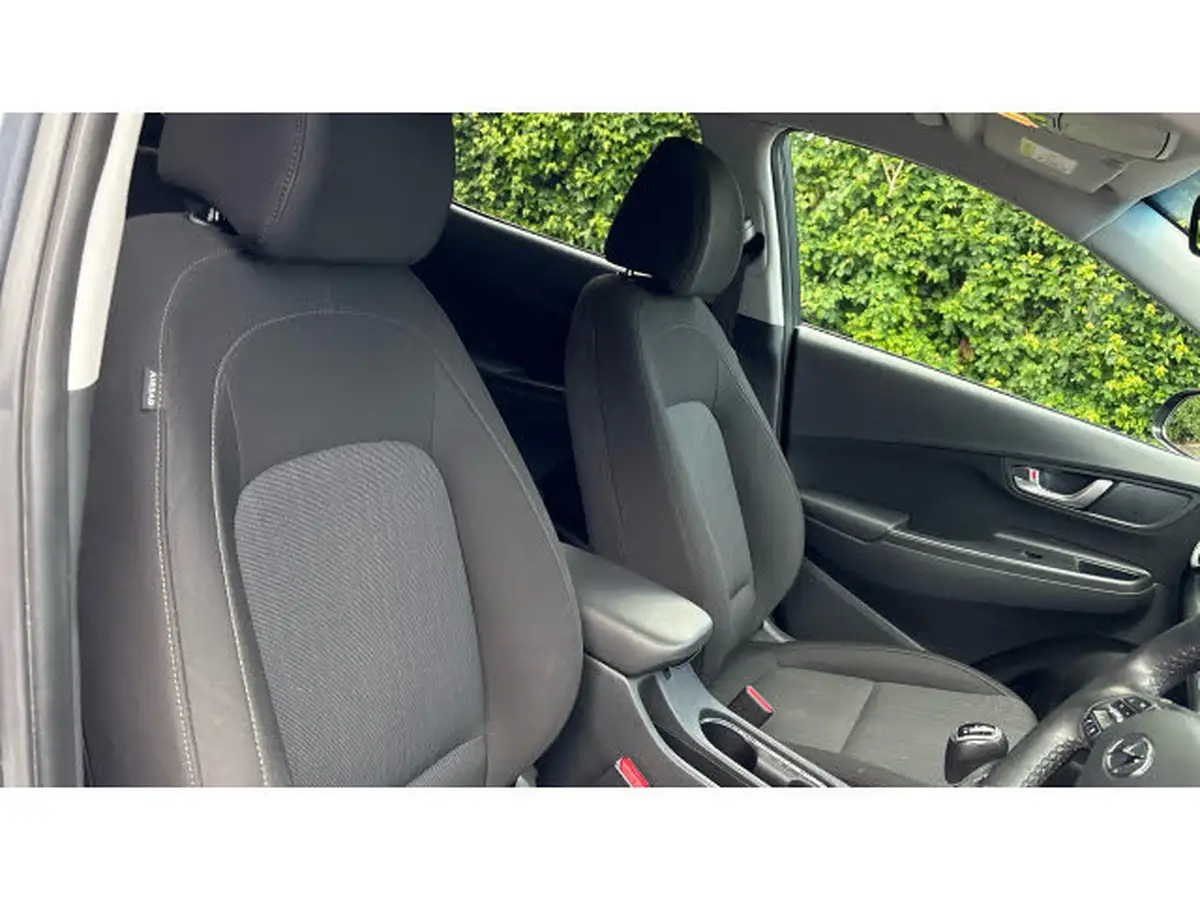 2021-hyundai-kona-10-t-gdi-premium-48-volt-mhev-big-63