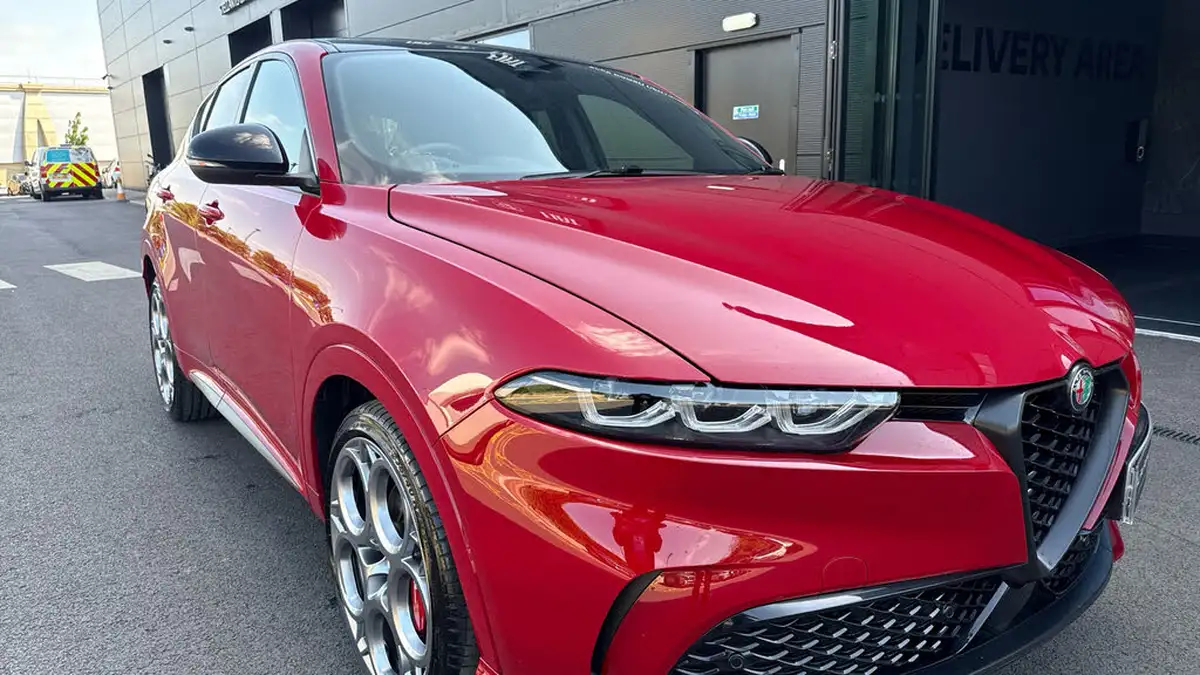 2024-alfa-romeo-tonale-15-tributo-italiano-big-38