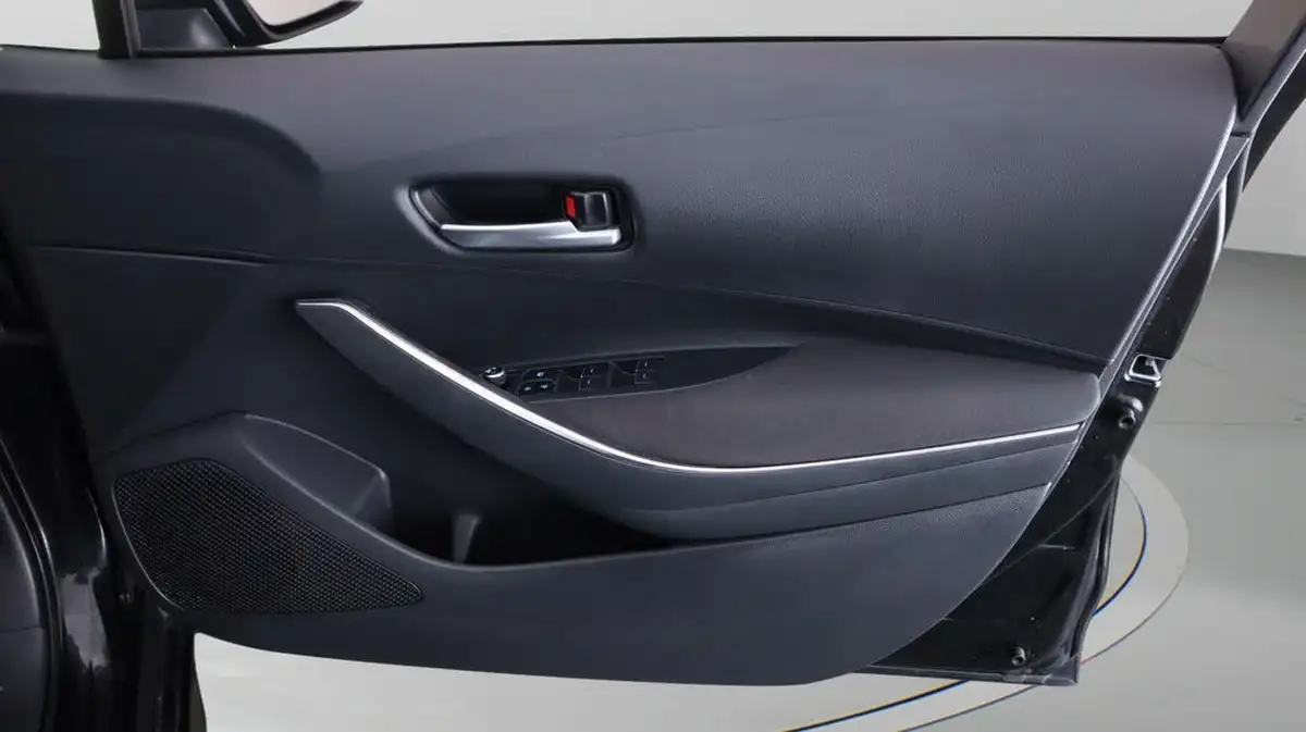 2022-toyota-corolla-18-vvt-i-icon-120bhp-trk-hatchback-5d-big-13