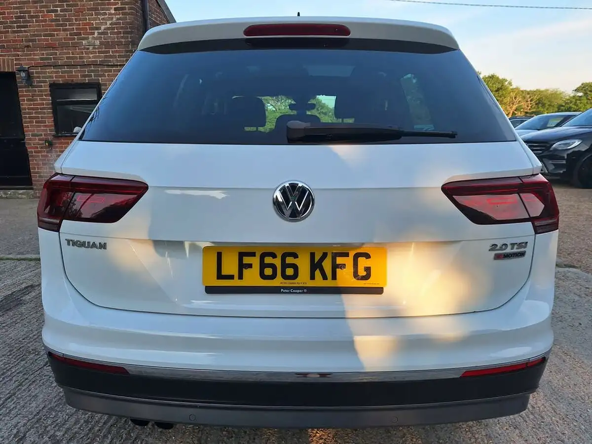 2016-volkswagen-tiguan-20-tsi-sel-dsg-big-6