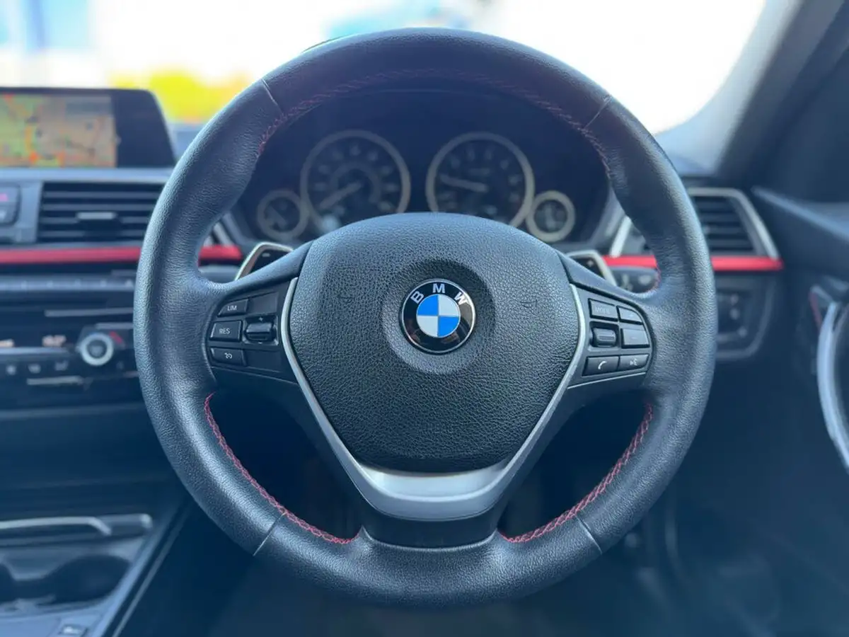 2016-bmw-3-series-20-320i-sport-saloon-4d-auto-big-13