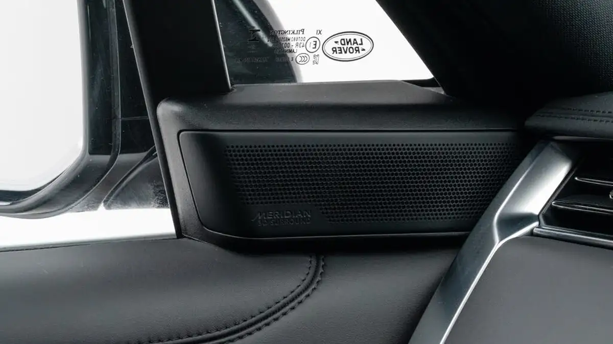 2024-land-rover-range-rover-30-d350-hse-big-33