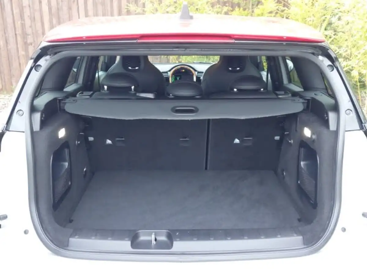 2019-mini-clubman-20-john-cooper-works-big-7