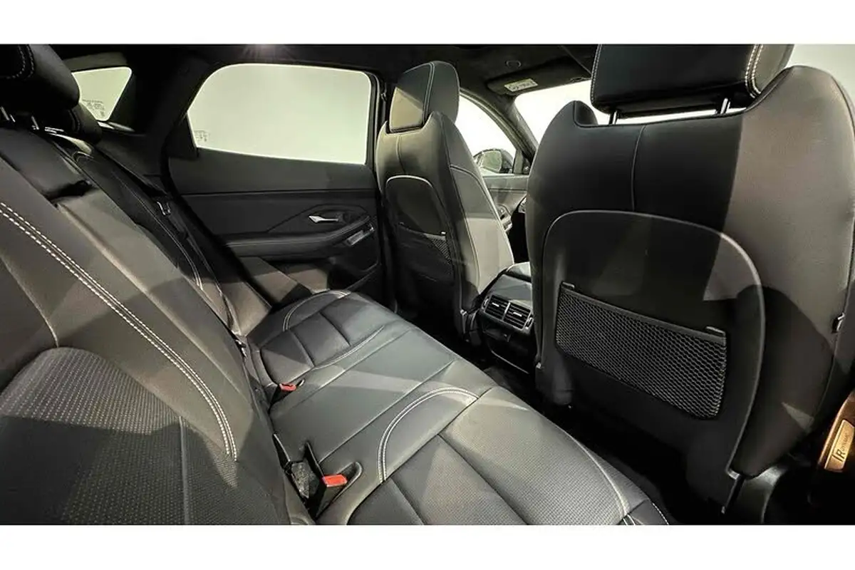 2023-jaguar-e-pace-15-p300e-r-dynamic-black-big-28