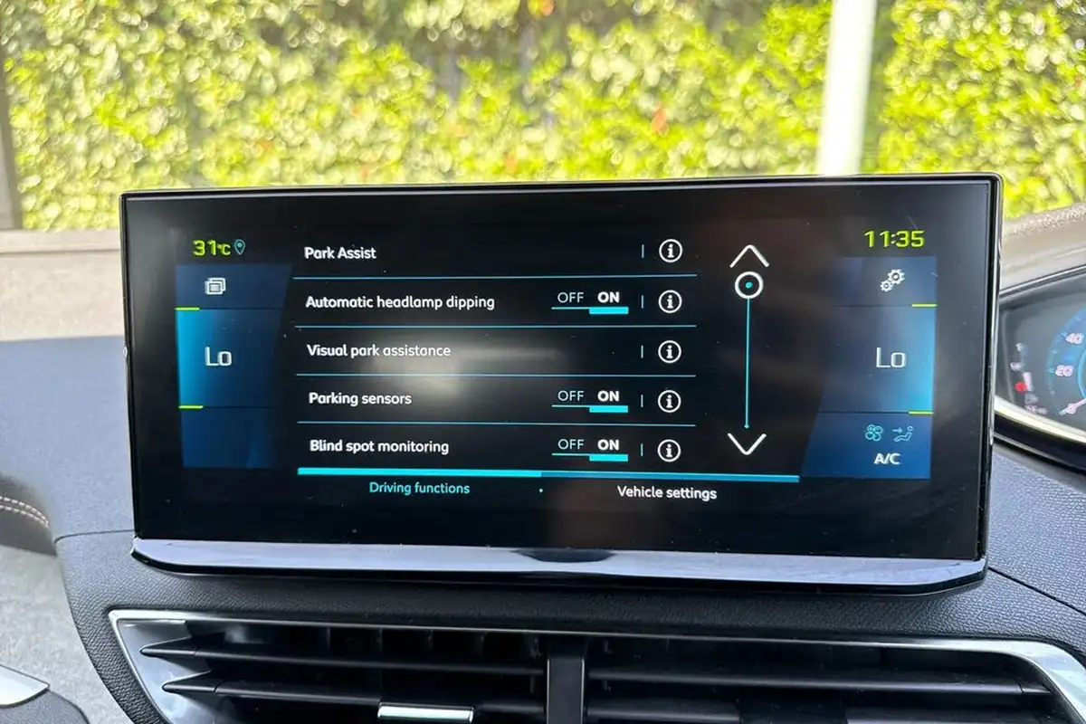 2022-peugeot-3008-suv-16-puretech-gt-premium-225bhp-hybrid-e-eat8-big-53