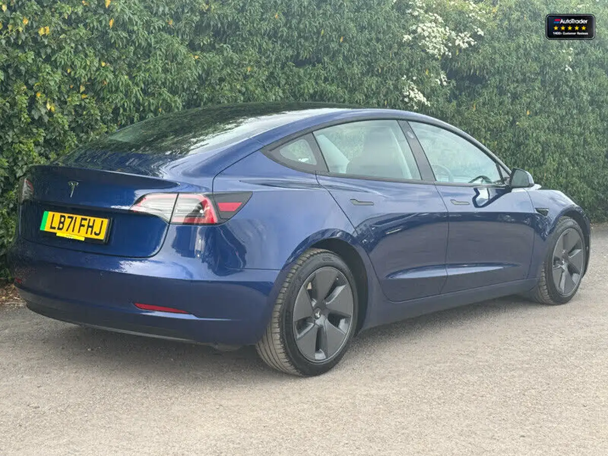 2021-tesla-model-3-e-standard-plus-big-2