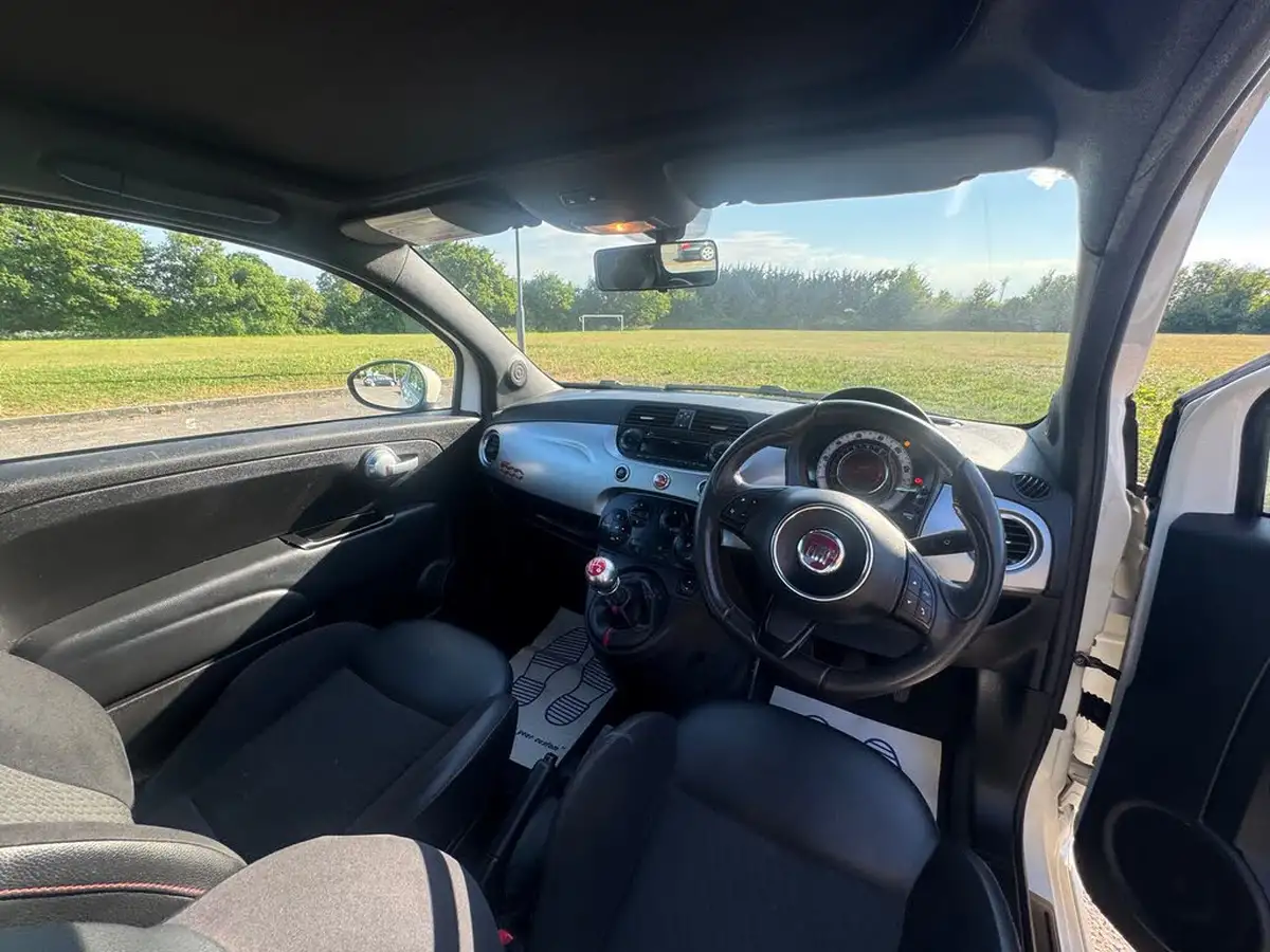 2013-fiat-500c-09-s-big-42