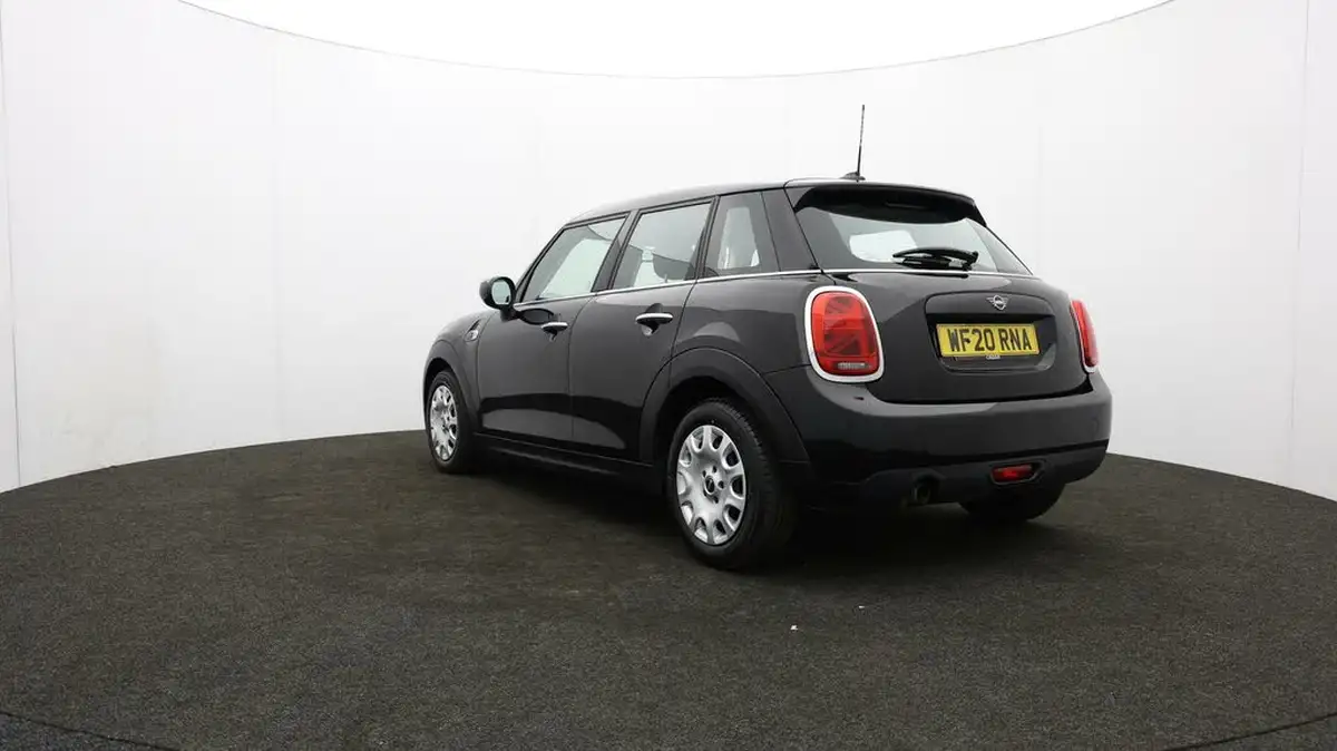 2020-mini-cooper-15-one-classic-5d-auto-big-77