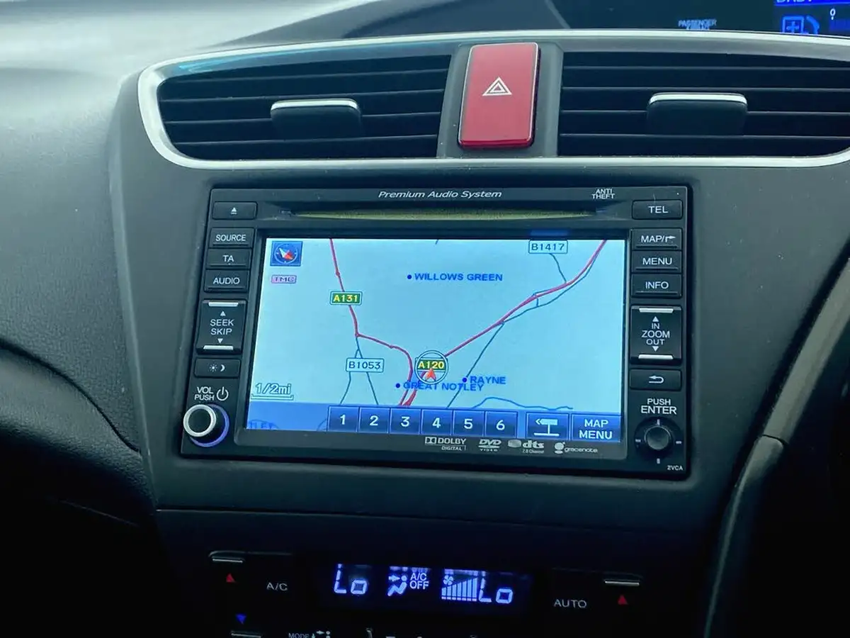 2014-honda-civic-18-sr-hatchback-big-19