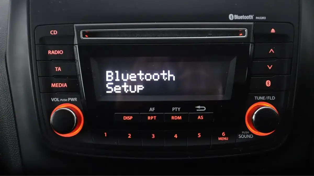 2019-suzuki-swift-12-dualjet-attitude-big-23