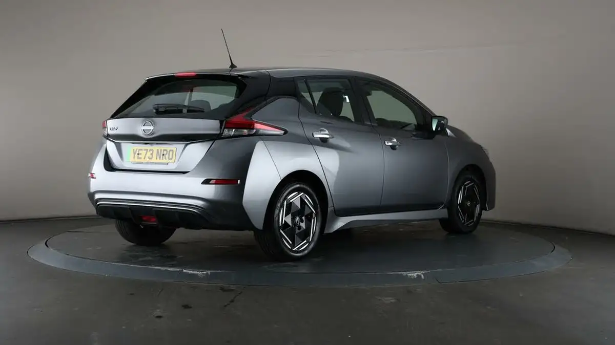 2023-nissan-leaf-e-acenta-39kwh-big-64