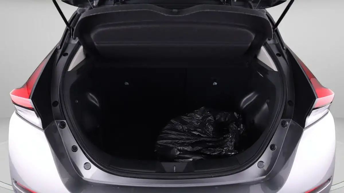 2023-nissan-leaf-e-acenta-39kwh-big-16