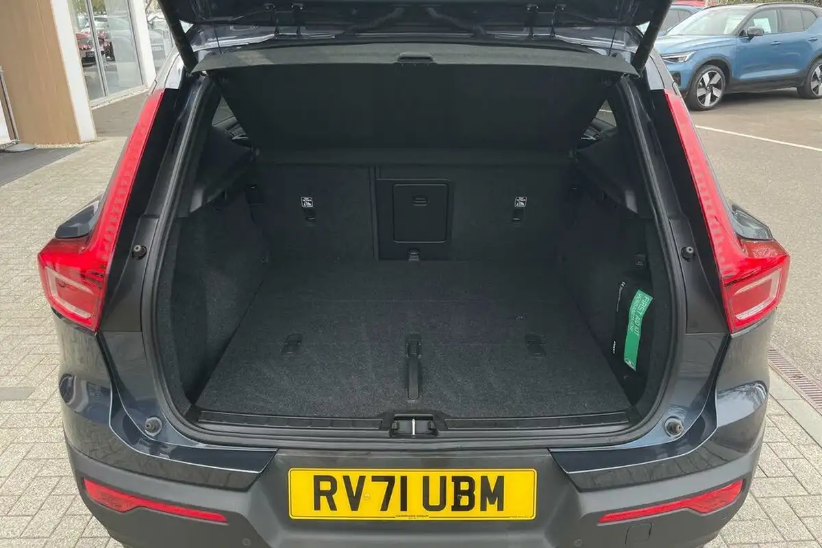 2021-volvo-xc40-15-t3-r-design-161bhp-auto-big-18