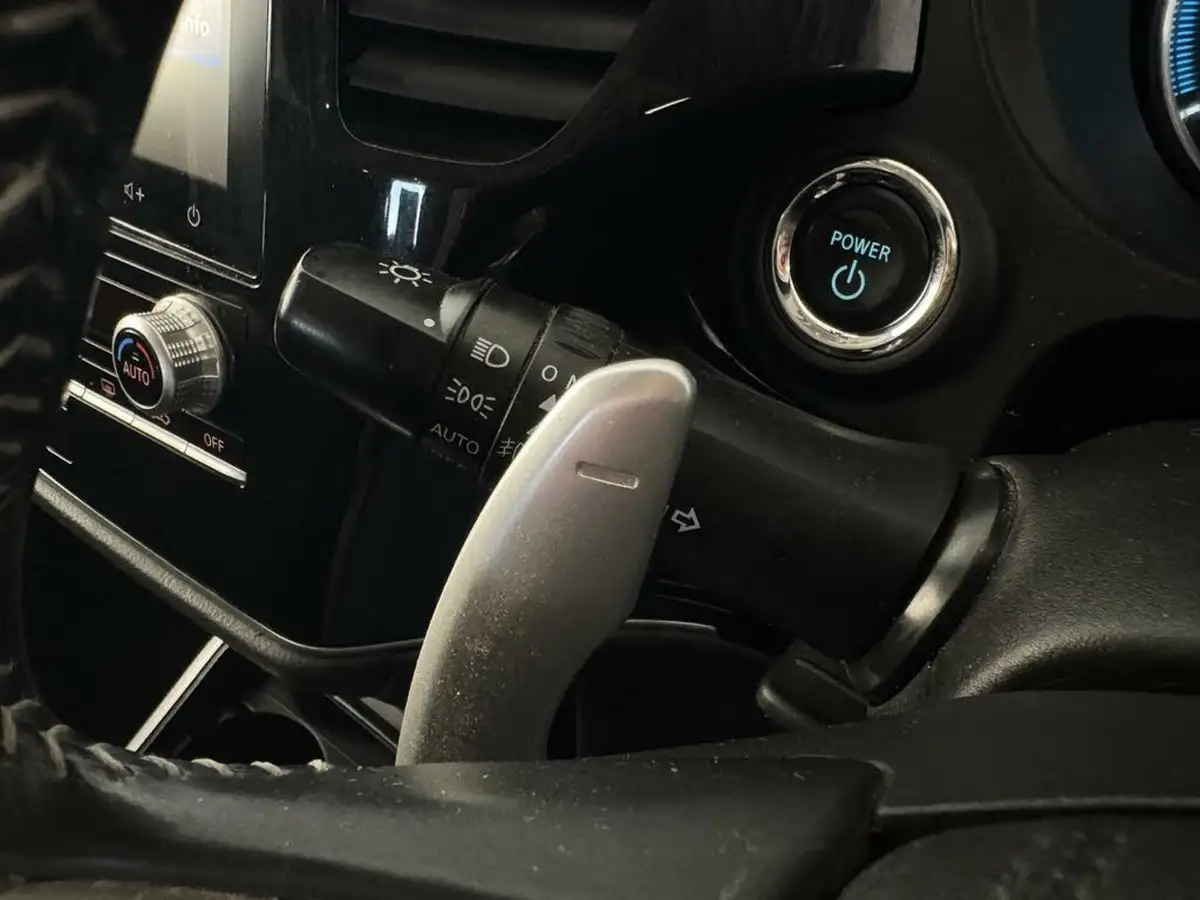 2020-mitsubishi-outlander-24-design-phev-big-37
