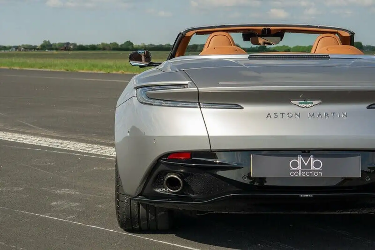 2024-aston-martin-db12-40-v8-auto-euro-6-ss-2dr-big-10