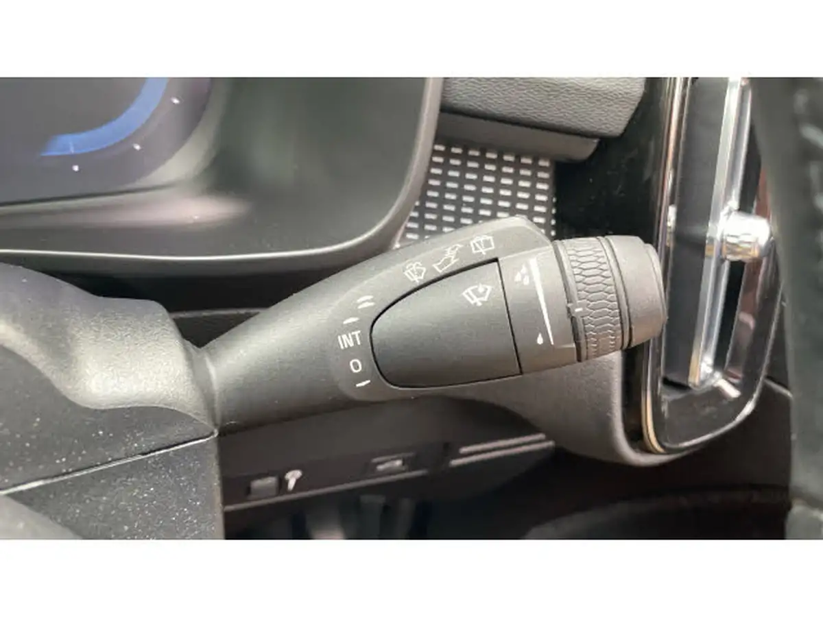 2022-volvo-xc40-e-recharge-pro-big-22
