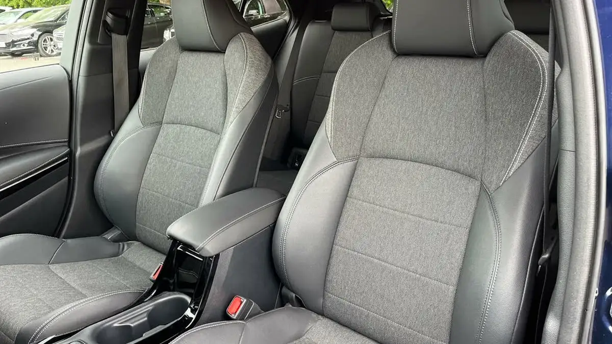 2022-toyota-corolla-20-vvt-i-design-181bhp-spare-wheel-hatchback-big-35