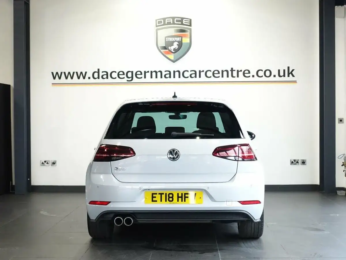 2018-volkswagen-golf-20tdi-gtd-hatchback-5d-dsg-big-8