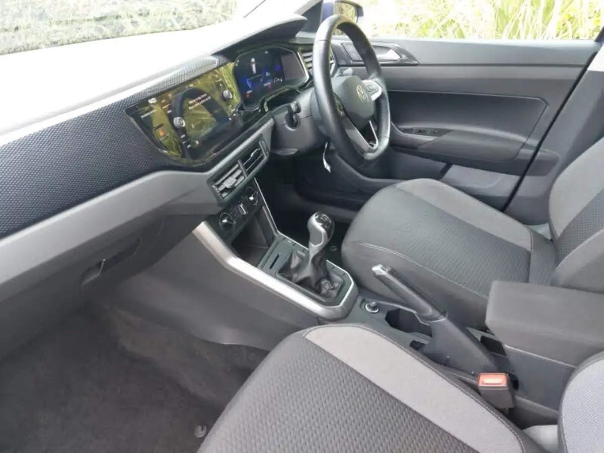2022-volkswagen-polo-10-tsi-life-big-4