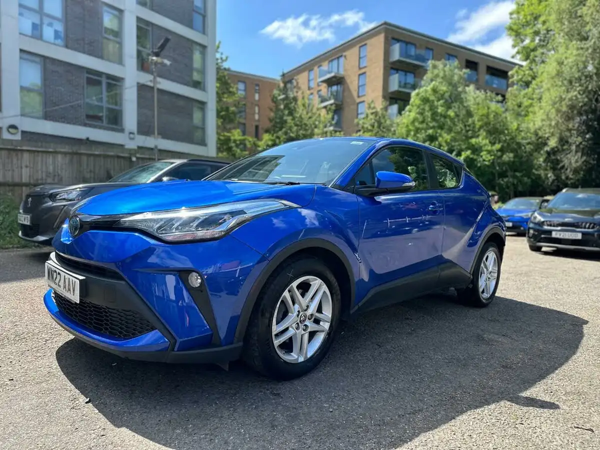 2022-toyota-c-hr-18-vvt-i-icon-big-3