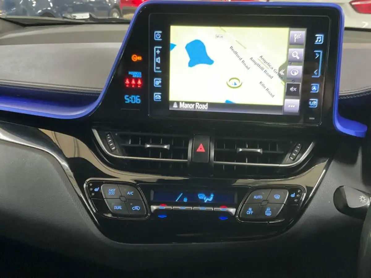 2018-toyota-c-hr-18-vvt-i-dynamic-big-6