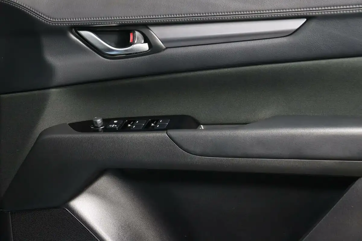 2018-mazda-cx-5-20-se-l-nav-big-35