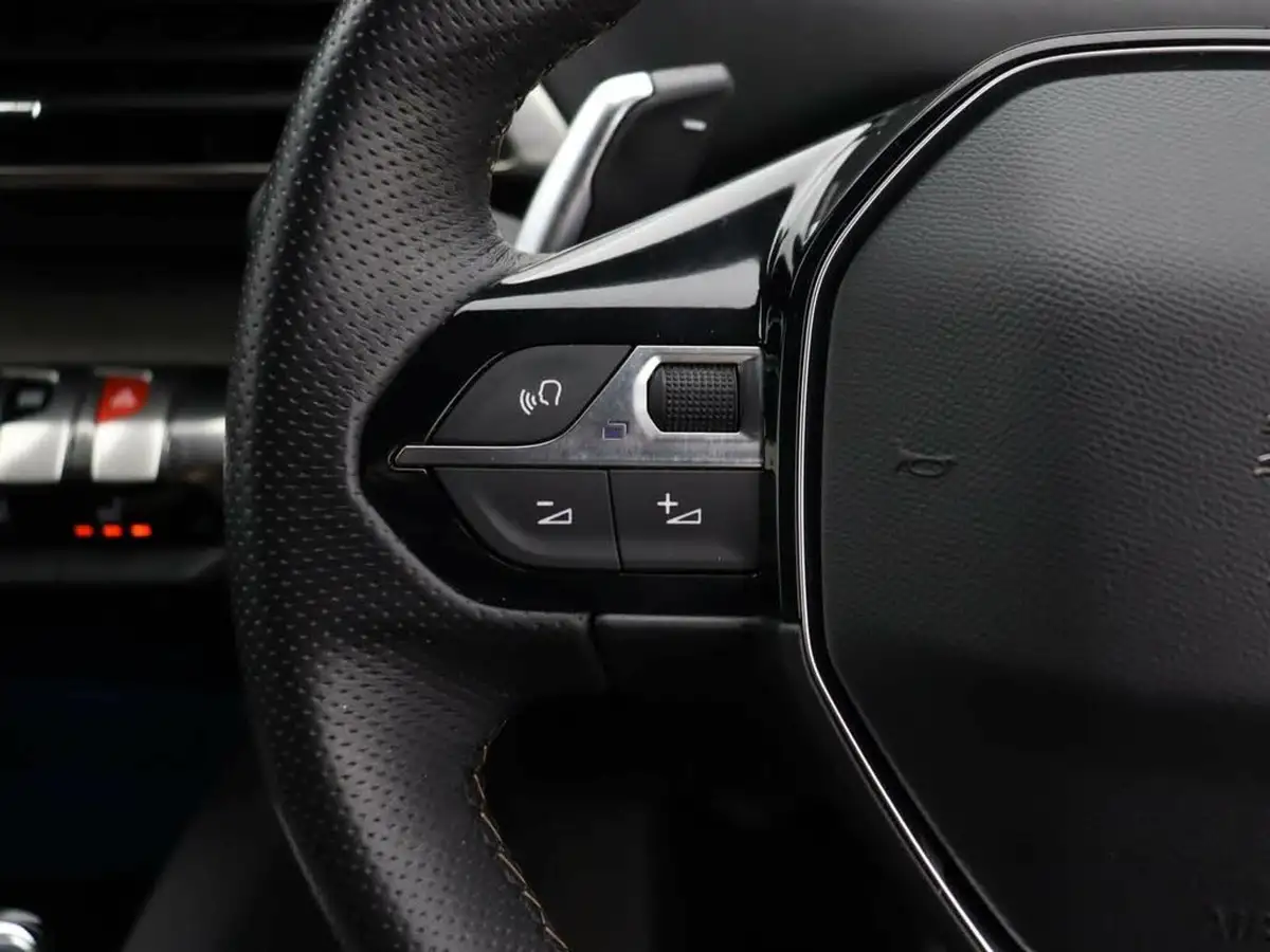 2021-peugeot-3008-suv-16-puretech-gt-premium-180bhp-ss-eat8-big-24