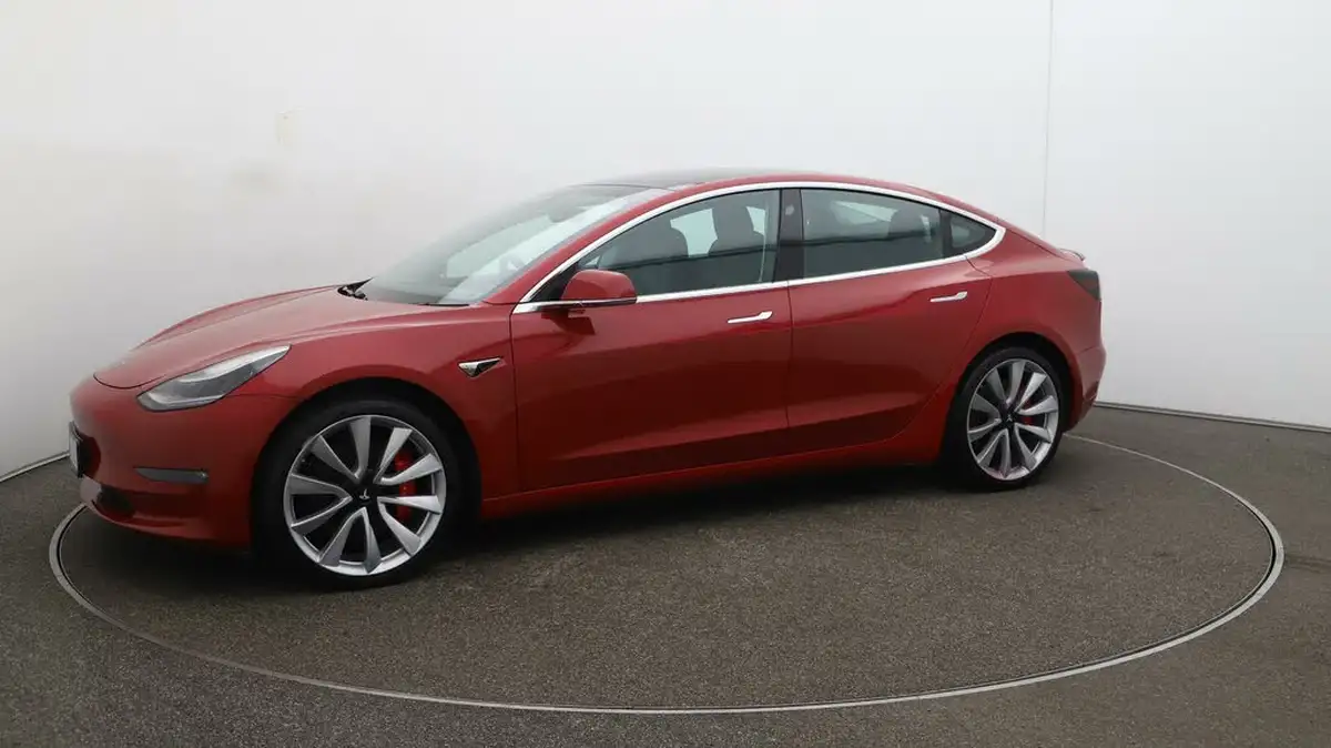 2019-tesla-model-3-e-4x4-performance-pack-big-66
