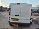 2021-renault-trafic-20dci-ll30-energy-120-business-panel-small-15