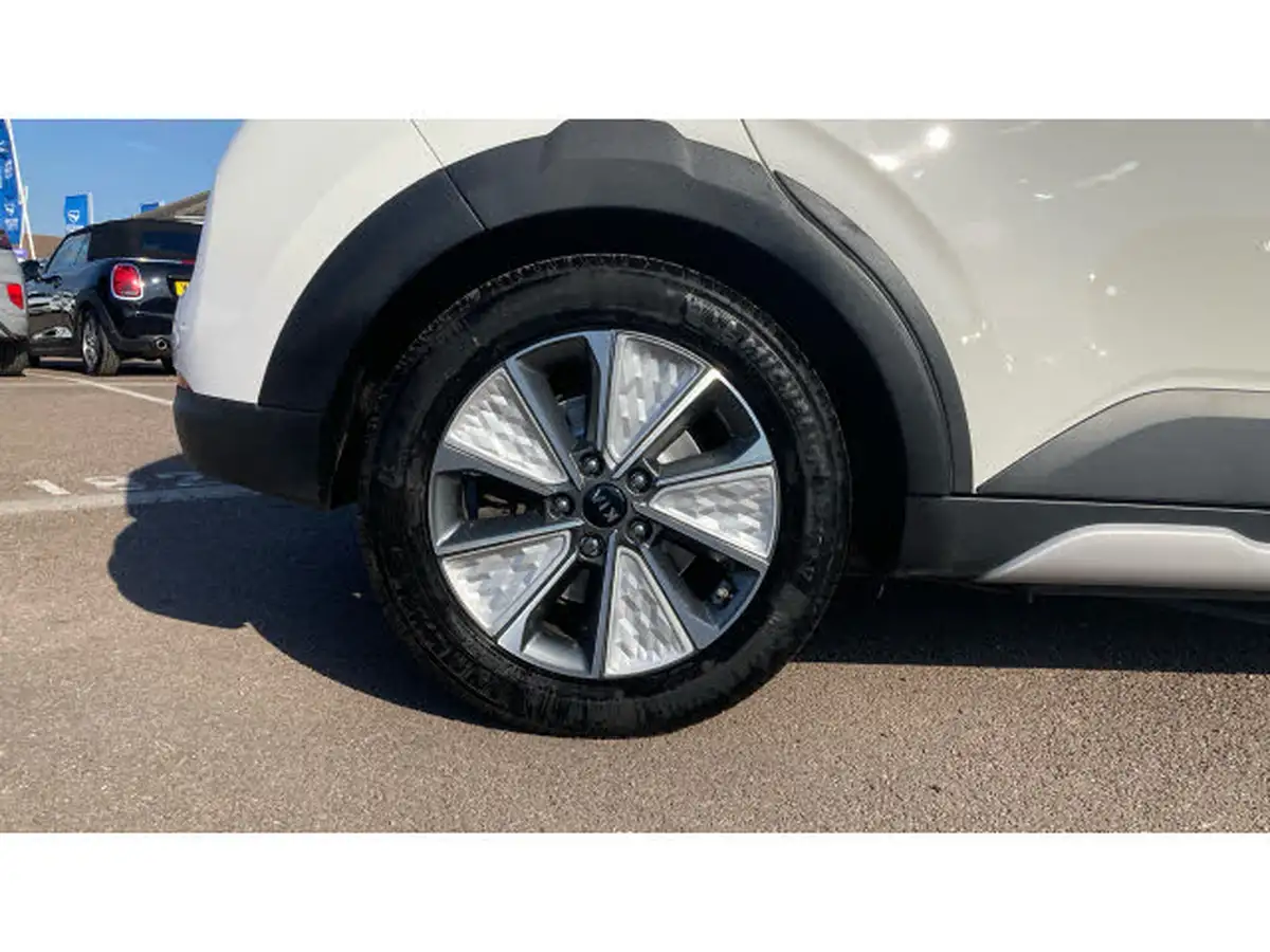 2021-kia-soul-ev-first-edition-big-6