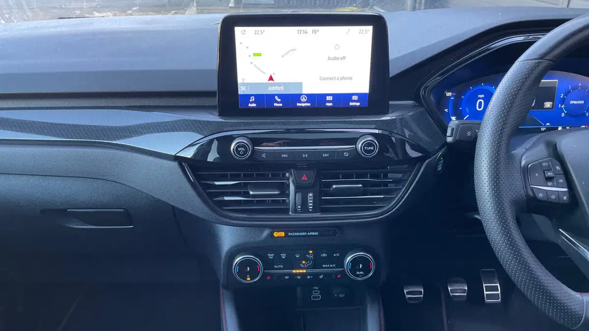2023-ford-kuga-15t-st-line-x-edition-big-11