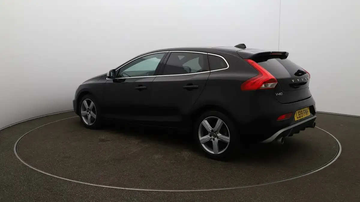 2019-volvo-v40-20td-d3-r-design-nav-plus-geartronic-big-63