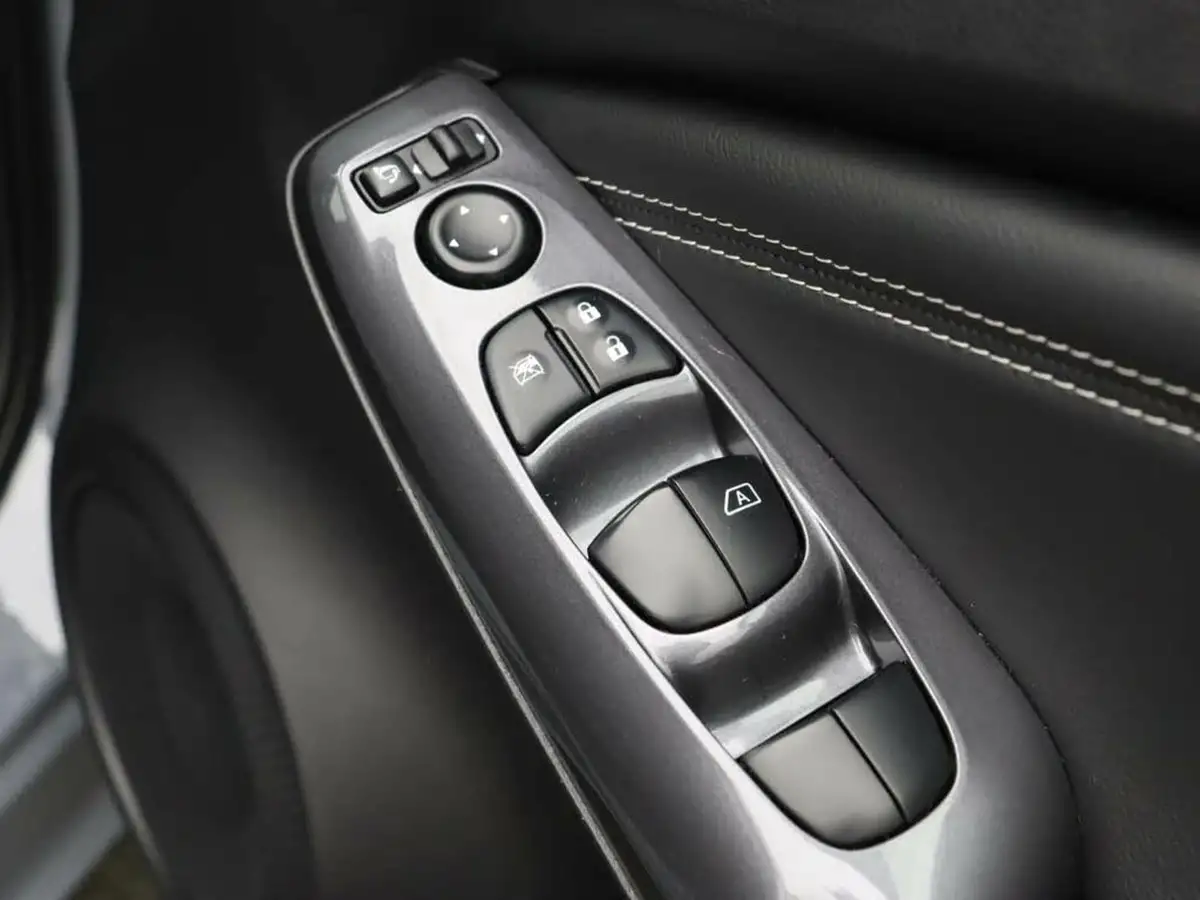 2023-nissan-juke-10-dig-t-n-connecta-big-16