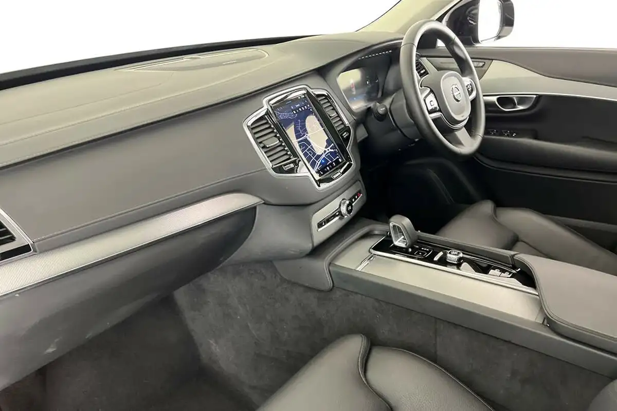 2024-volvo-xc90-20-t8-plus-big-1