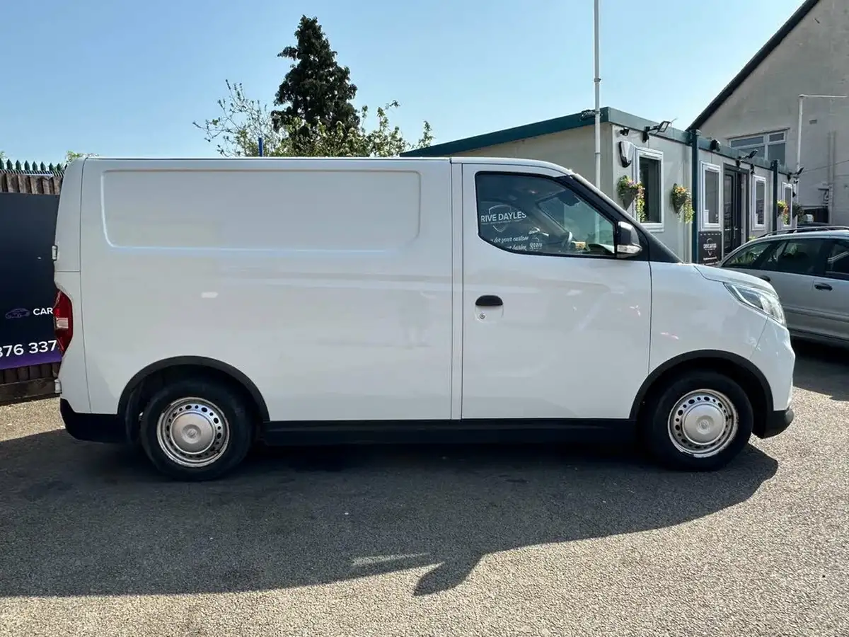 2021-maxus-e-deliver-3-e-l1h1-35kwh-big-2