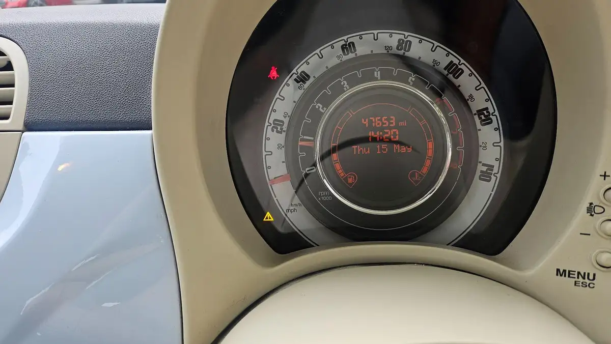 2010-fiat-500-12-pop-ss-big-24