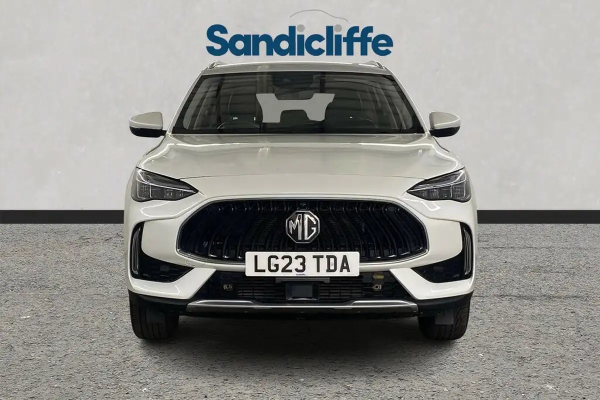 2023-mg-hs-15t-gdi-se-162ps-dct-big-1