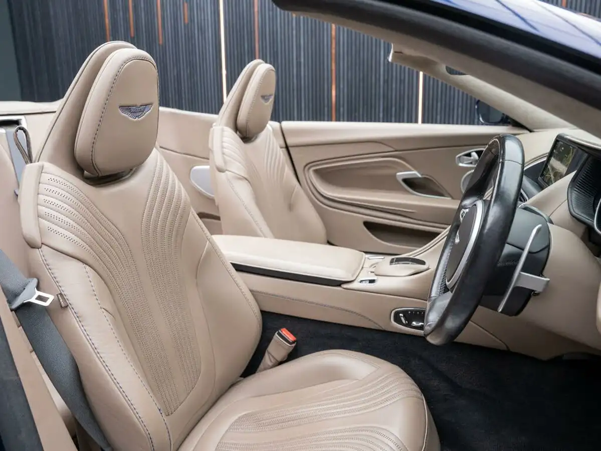 2018-aston-martin-db11-40-v8-big-1