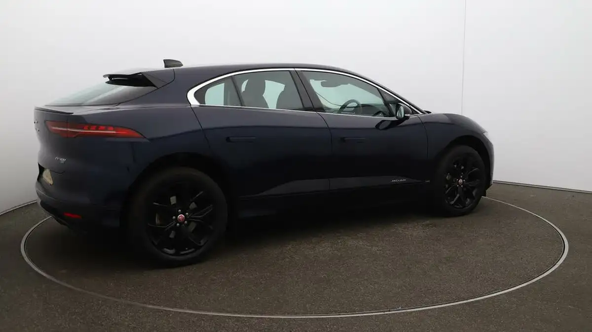 2021-jaguar-i-pace-ev400-hse-big-52