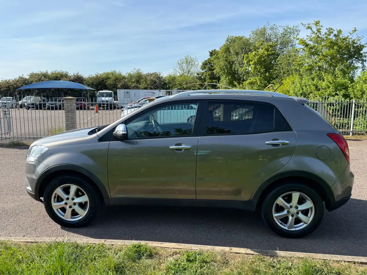 2012-kgm-ssangyong-korando-20td-ex-auto-big-4