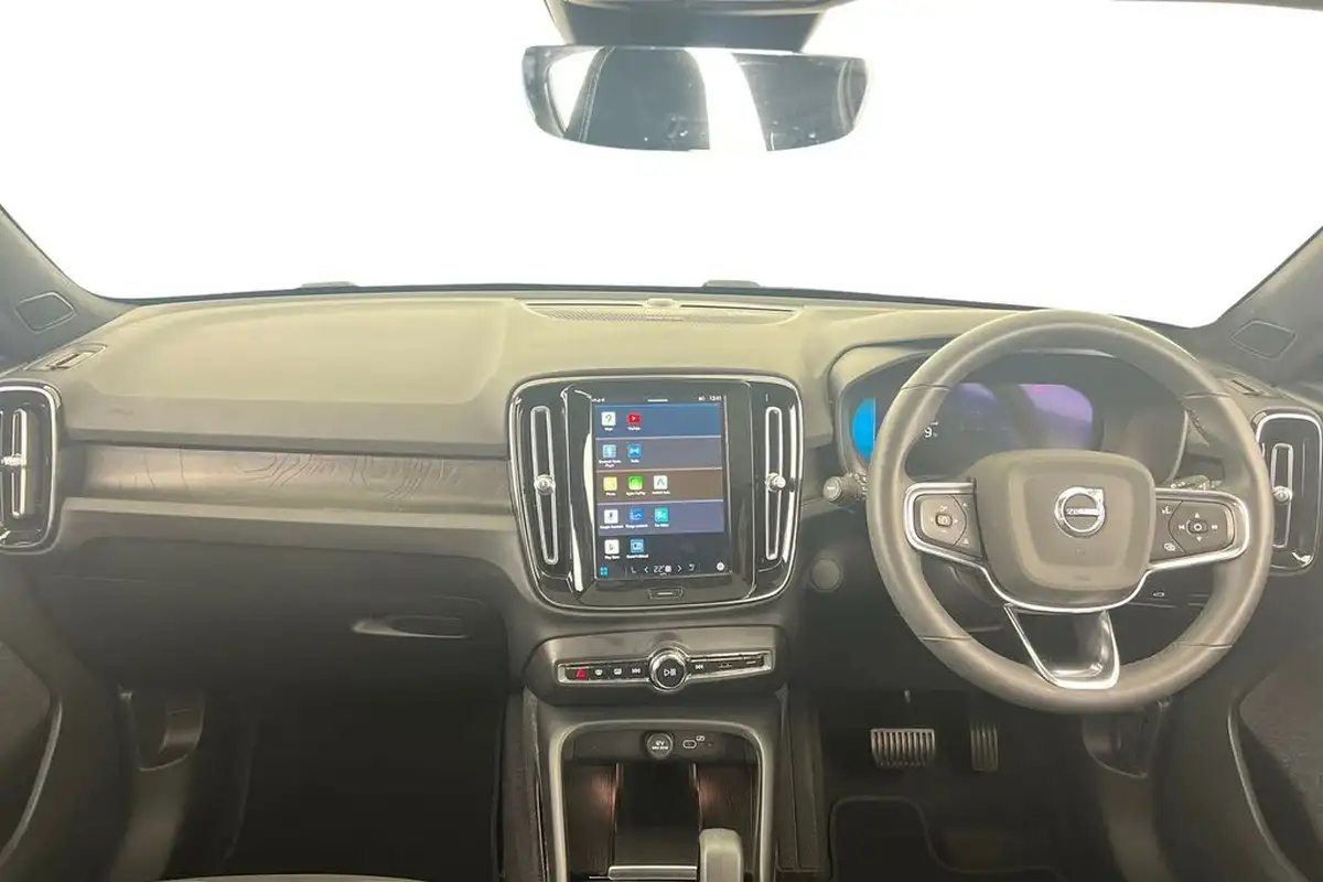 2022-volvo-c40-e-twin-recharge-pro-big-5