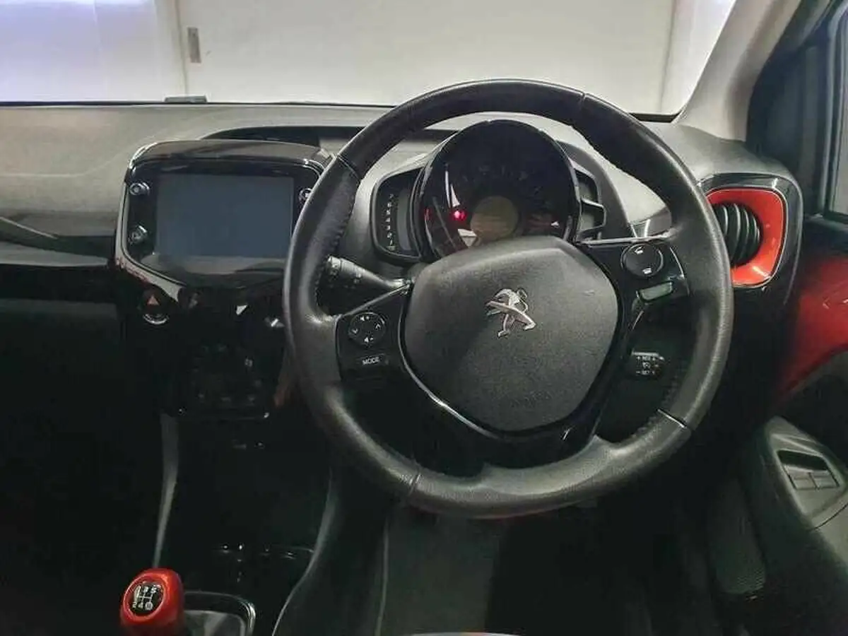 2021-peugeot-108-10-collection-hatchback-big-9