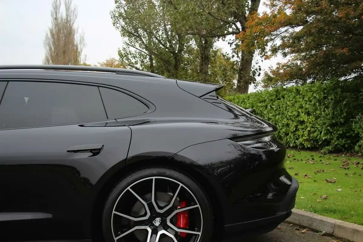 2024-porsche-taycan-e-4s-sport-turismo-544ps-big-16