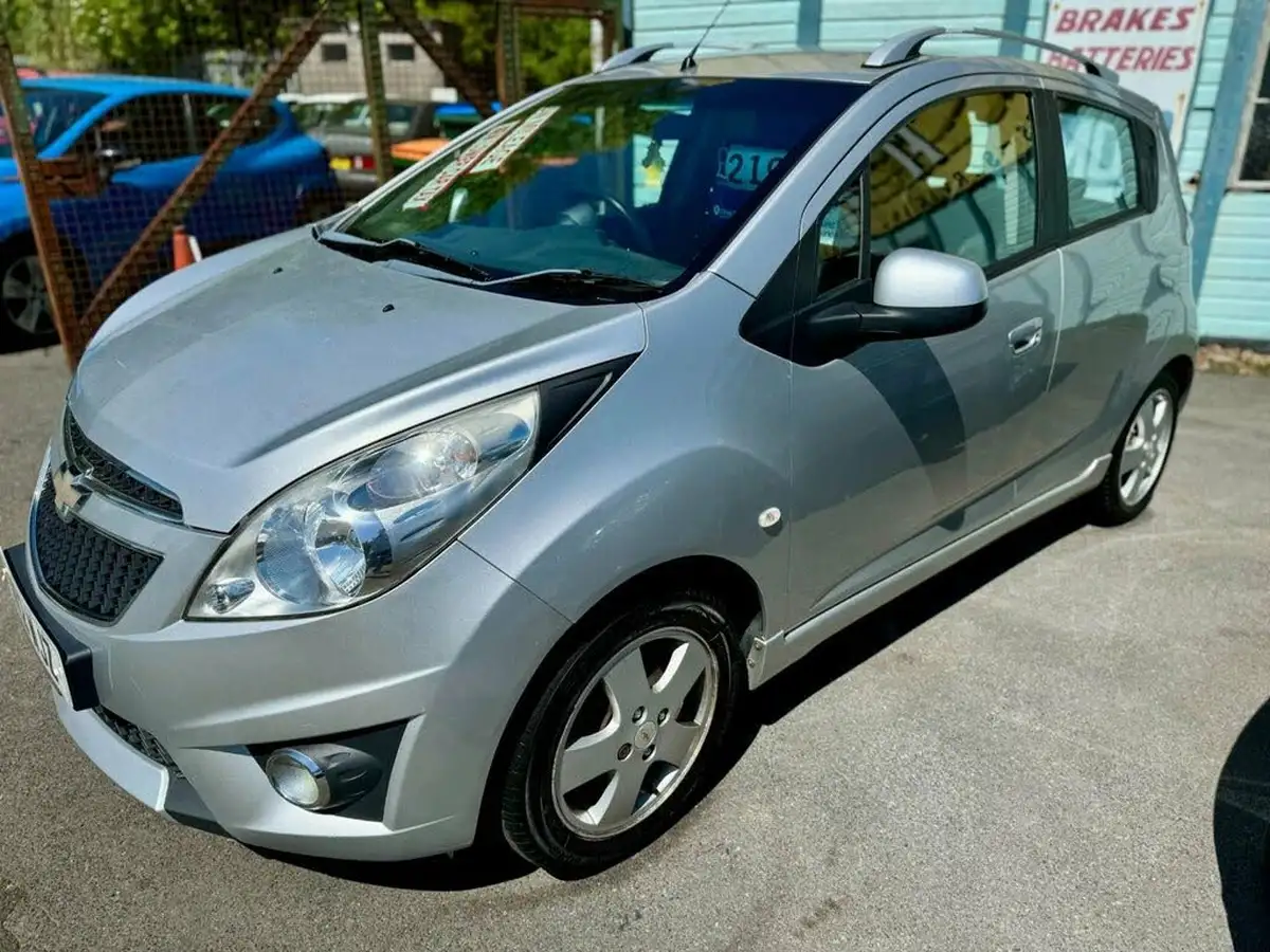 2012-chevrolet-spark-12-ls-big-1
