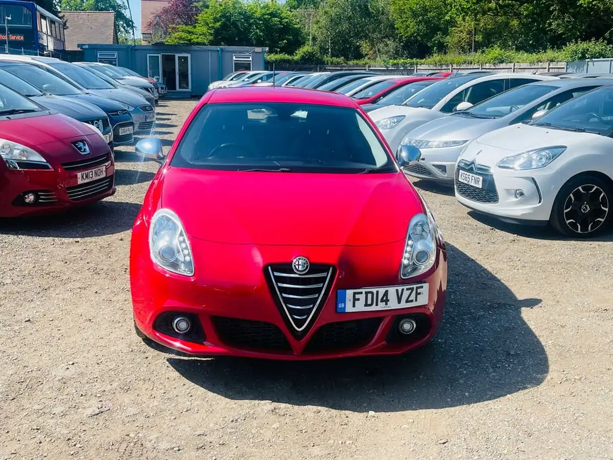 2014-alfa-romeo-giulietta-16td-distinctive-big-15