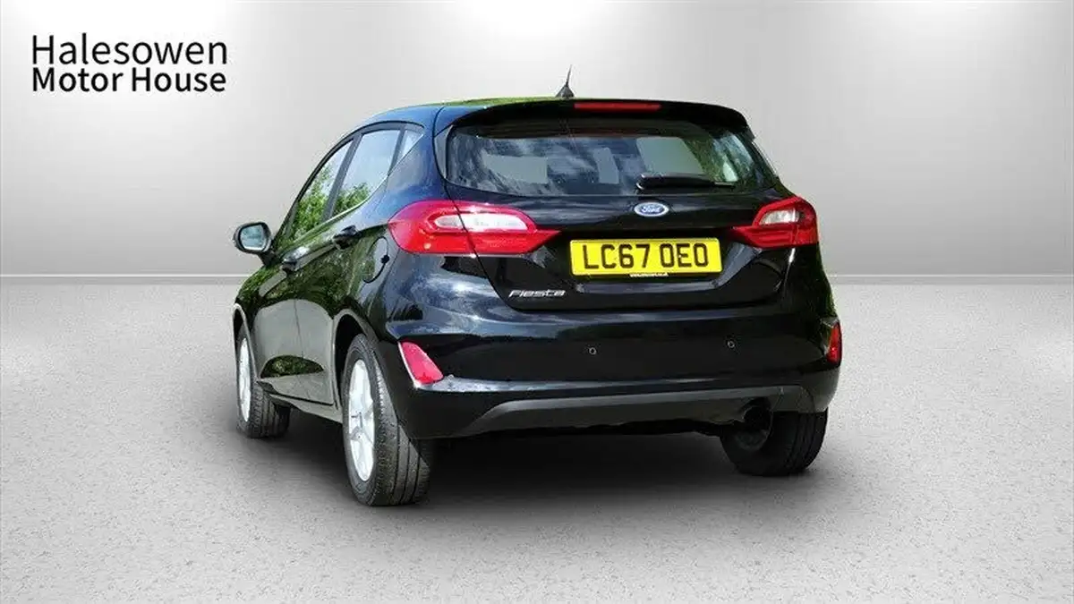 2018-ford-fiesta-10t-zetec-5d-big-3
