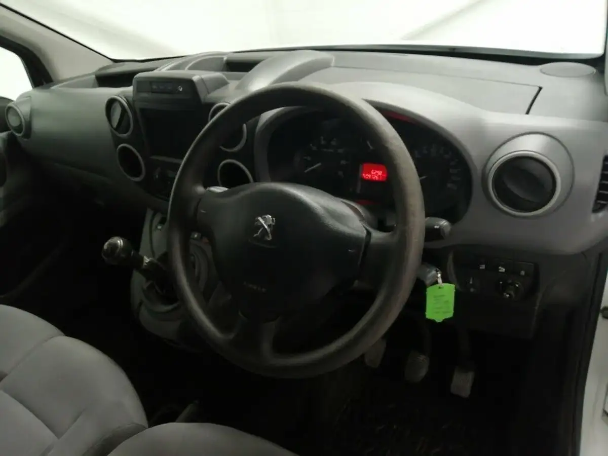 2016-peugeot-partner-16bluehdi-professional-l1-100eu6-854-big-6