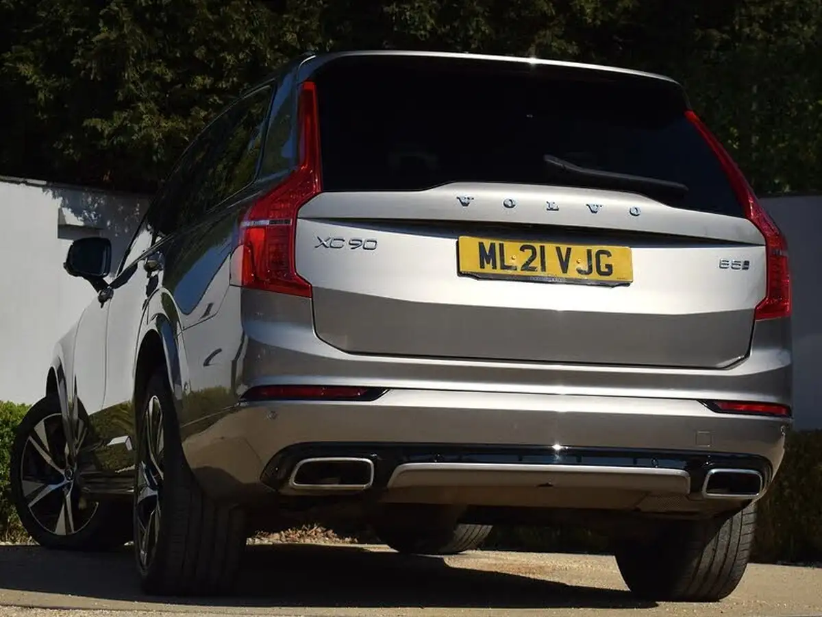 2021-volvo-xc90-20td-b5-r-design-big-6