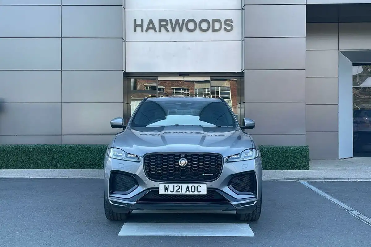 2021-jaguar-f-pace-30-d300-r-dynamic-se-mhev-big-15