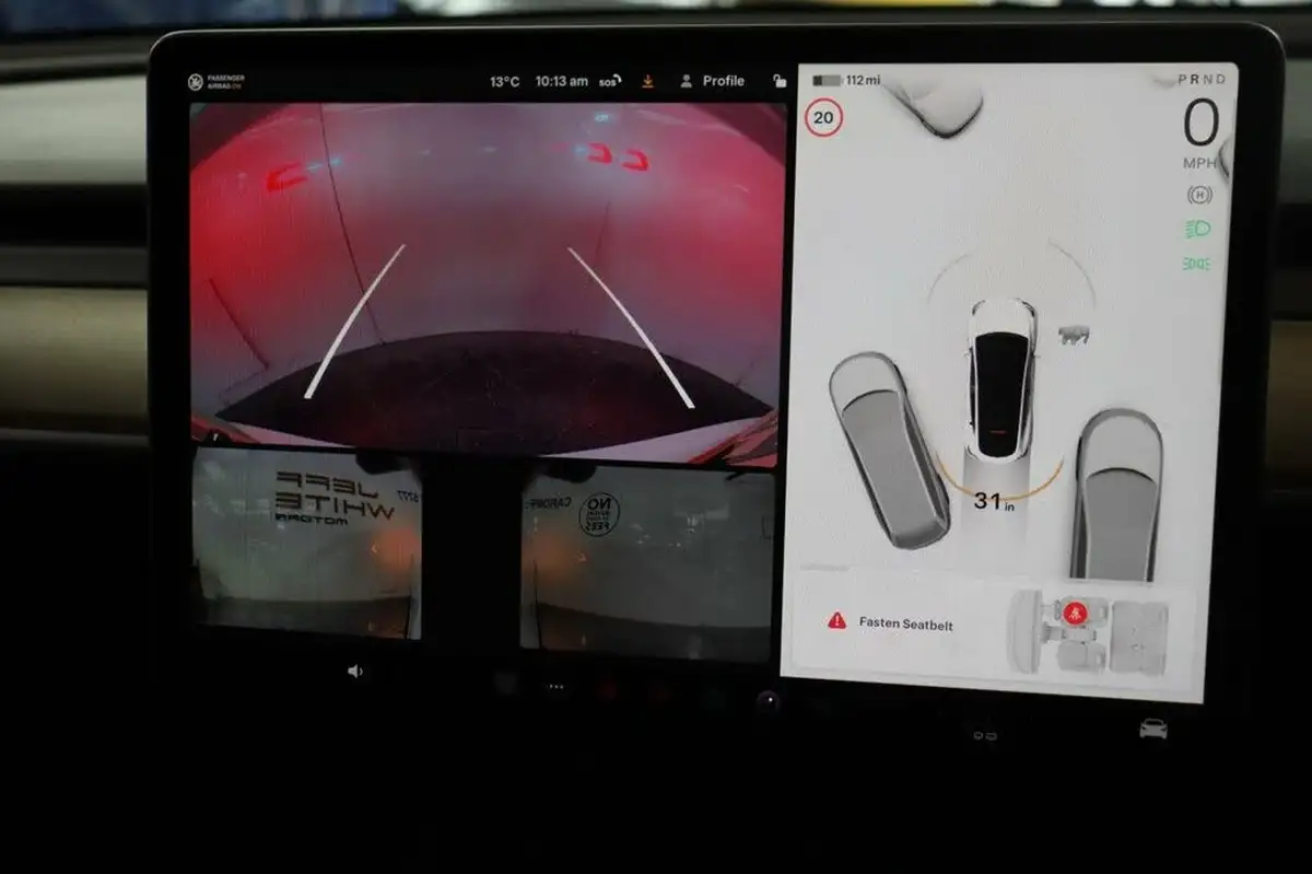 2022-tesla-model-y-e-long-range-big-8